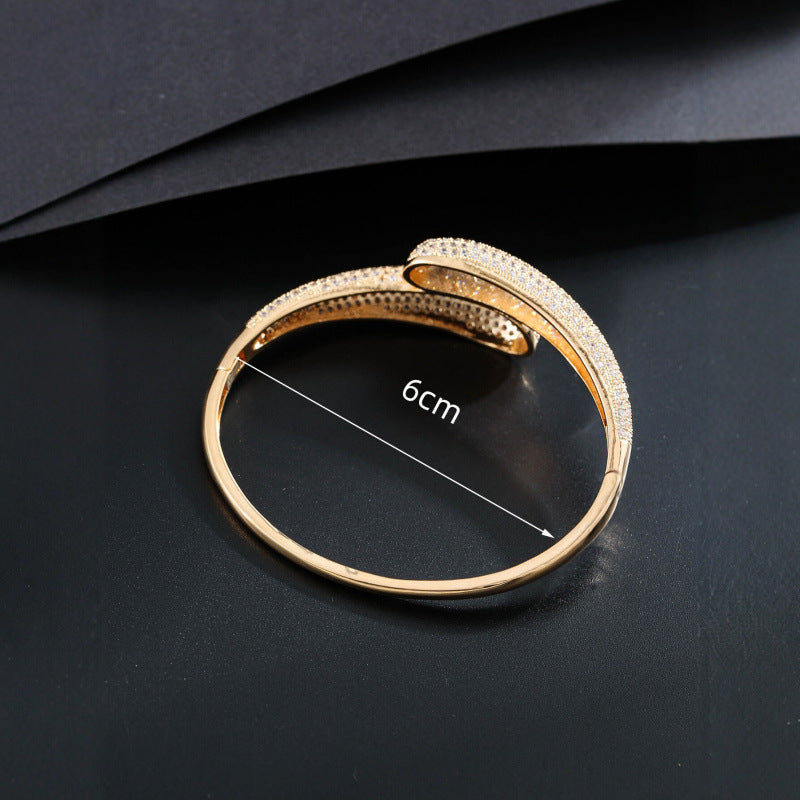 Geometric Copper Bangle With Golden Plated Finish And Zircon Inlay, Simple Style For Women