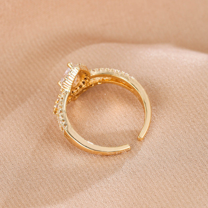 Crown Ring For Women In Yellow Copper With Real Gold Electroplated Finish