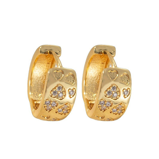 Sweet Heart Shape Stud Earrings For Women In White Copper Featuring Zircon Inlay