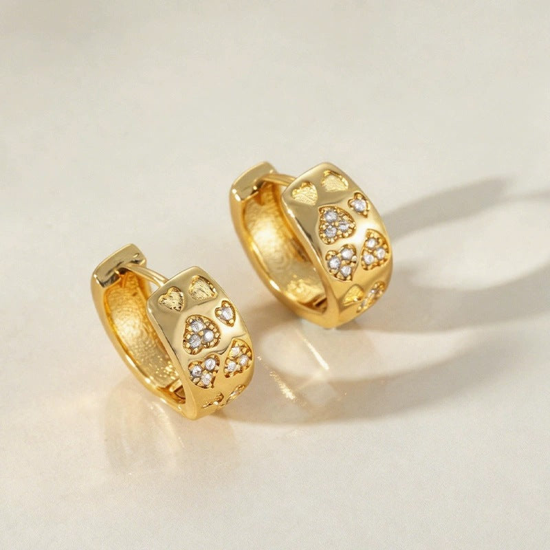 Sweet Heart Shape Stud Earrings For Women In White Copper Featuring Zircon Inlay