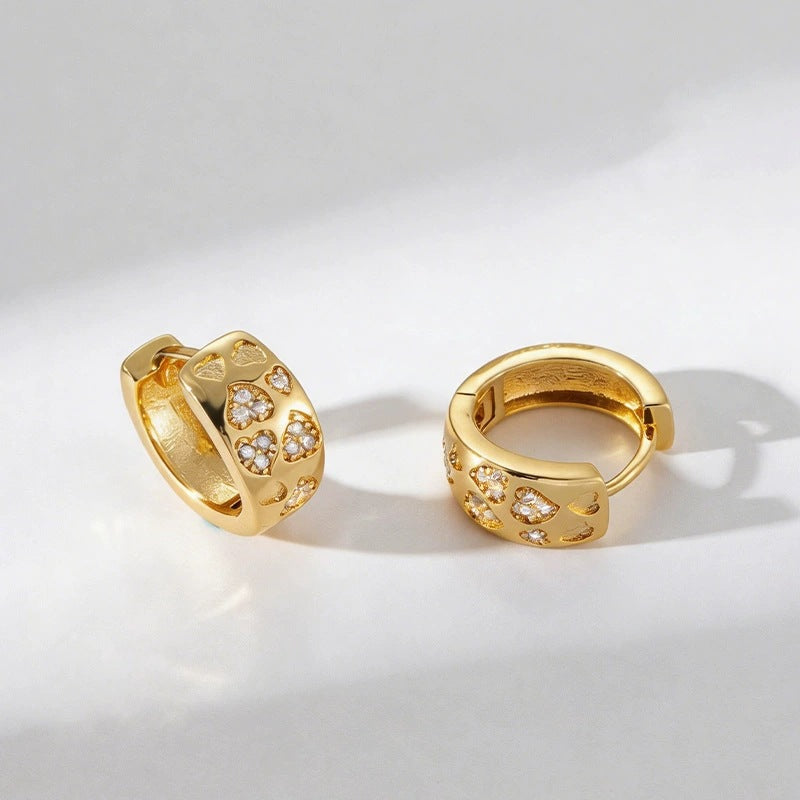Sweet Heart Shape Stud Earrings For Women In White Copper Featuring Zircon Inlay