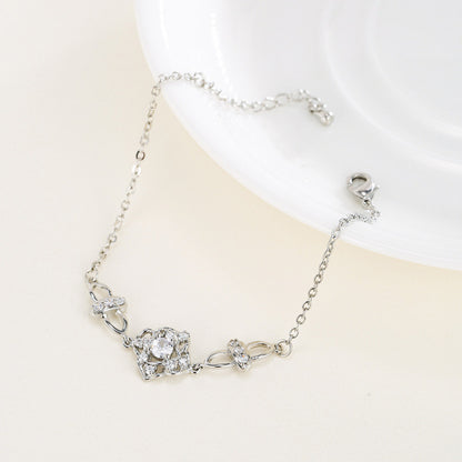 Snowflake Bracelet For Women In Electroplated Copper With Stretch Adjustable Fit