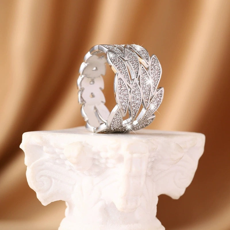 Unisex Leaves Ring In Electroplated Copper Featuring Elegant Design