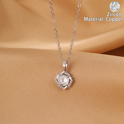 Windmill Necklace For Women In Electroplated Copper Featuring Moissanite Inlay