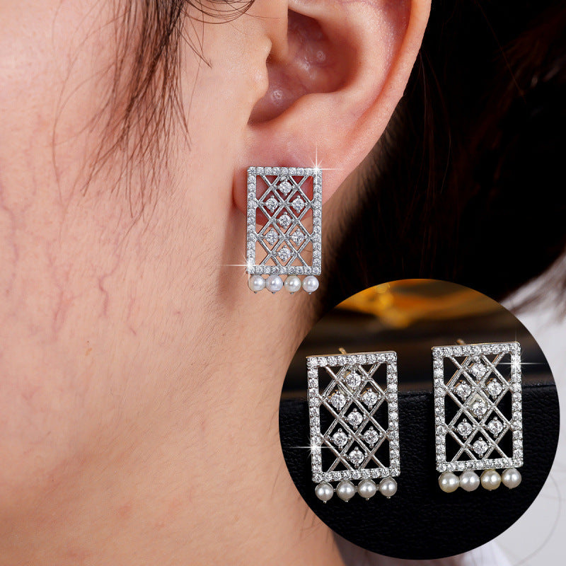 Luxurious Square Jewelry Set For Women With Electroplated Copper And Zircon Inlay, Featuring Micro Super Whisper Thin Chain