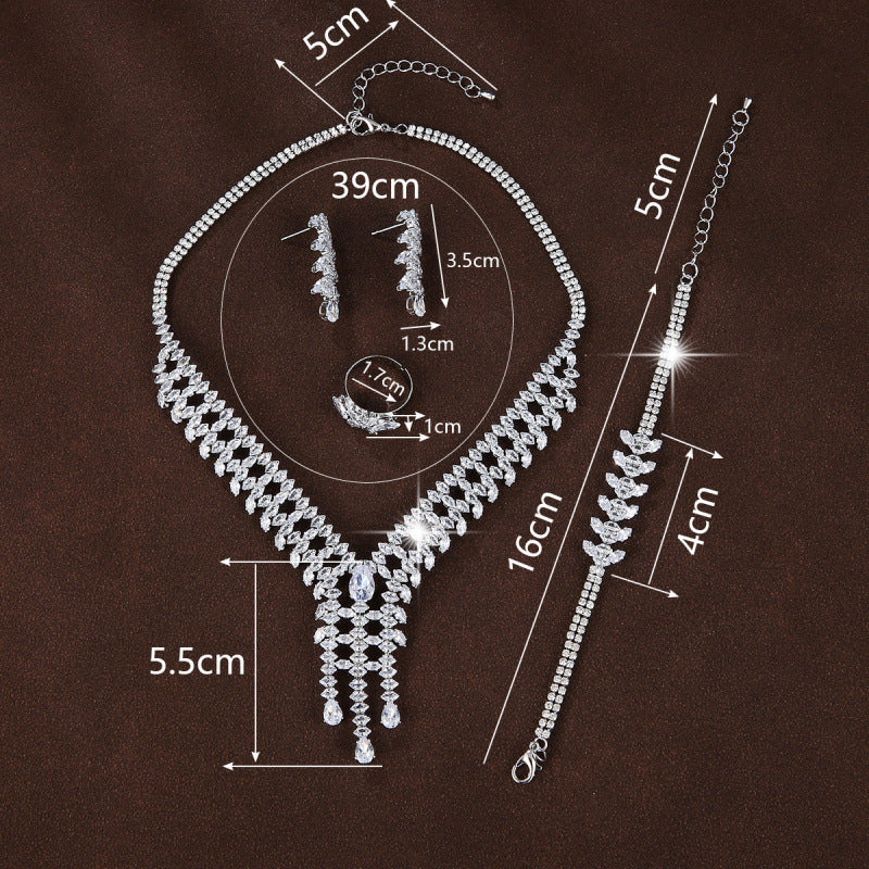 Sweet Plant Jewelry Set For Women In Copper With Electroplated Gold Plating And Zircon Inlay