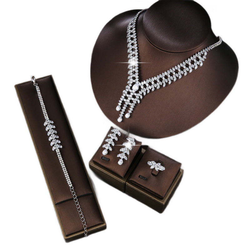 Sweet Plant Jewelry Set For Women In Copper With Electroplated Gold Plating And Zircon Inlay