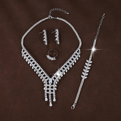 Sweet Plant Jewelry Set For Women In Copper With Electroplated Gold Plating And Zircon Inlay