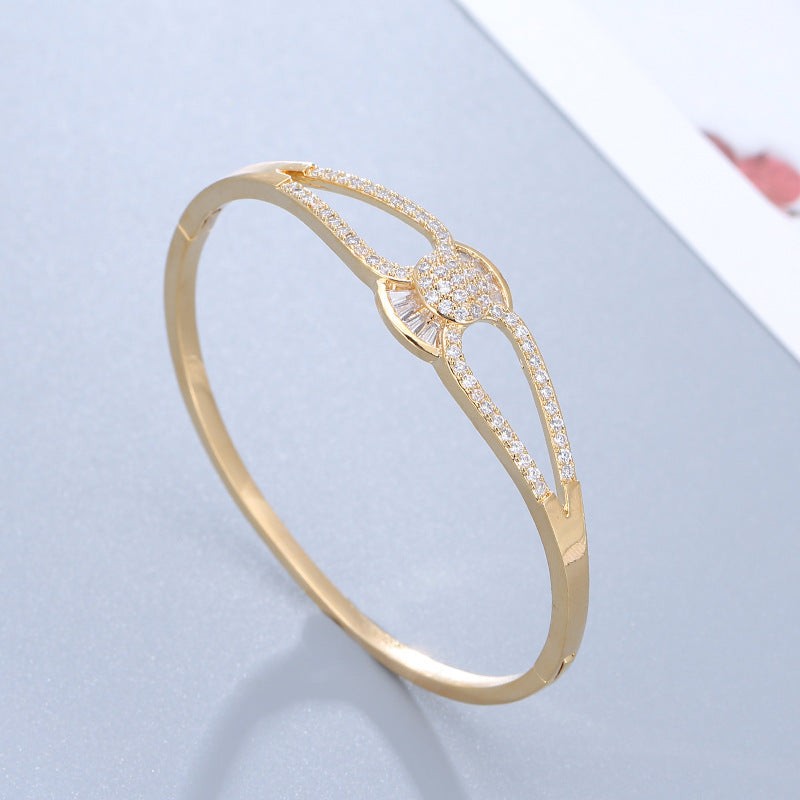 Luxurious Geometric Bangle In Copper With Electroplated Gold And Platinum Plated Finish Featuring Zirconia Inlay