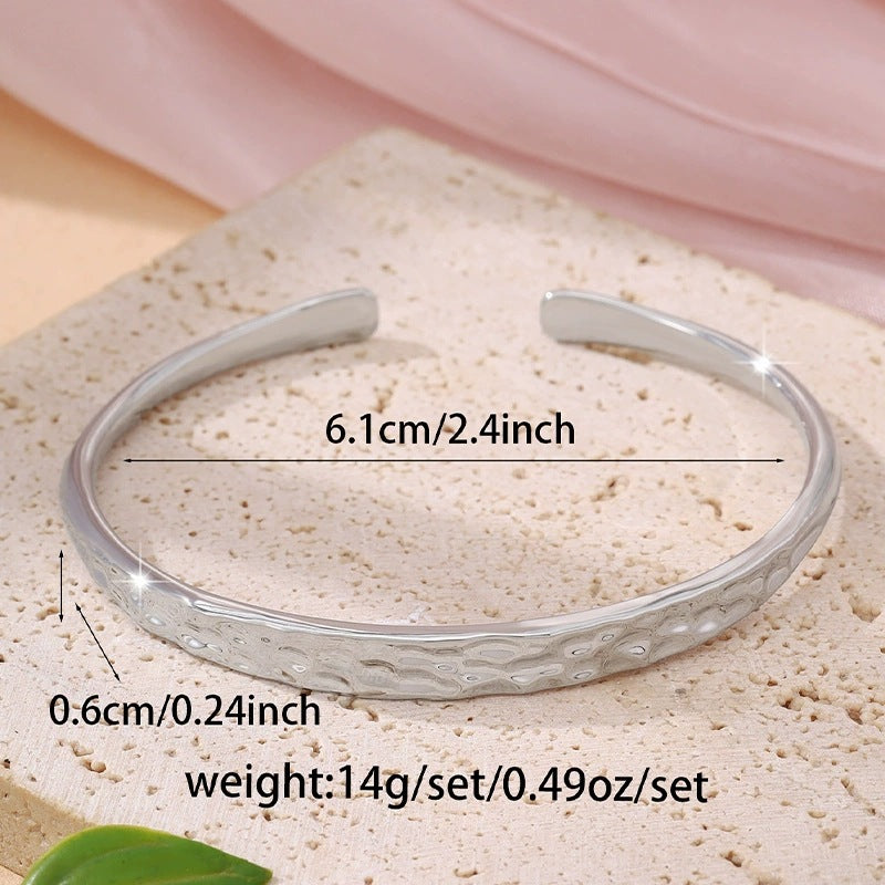 Waterproof Non Tarnish Copper Bangle With Electroplated Gold Plating Process