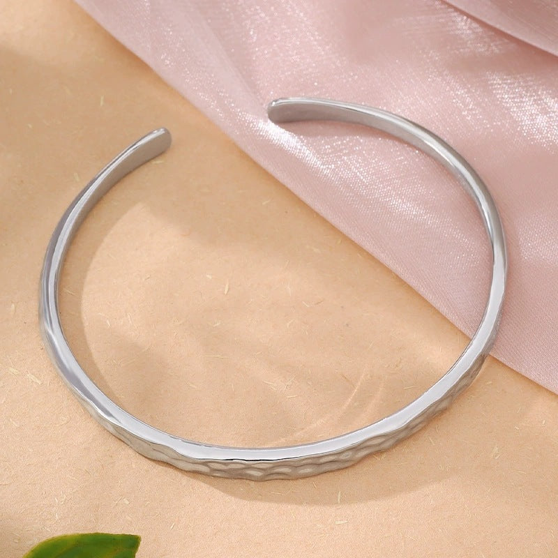 Waterproof Non Tarnish Copper Bangle With Electroplated Gold Plating Process