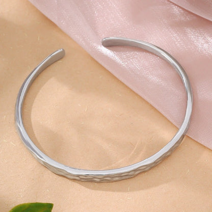 Waterproof Non Tarnish Copper Bangle With Electroplated Gold Plating Process
