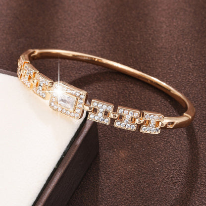 Simple Style Geometric Inlay Bangle In Copper With Zircon, Electroplated Gold Plating Process