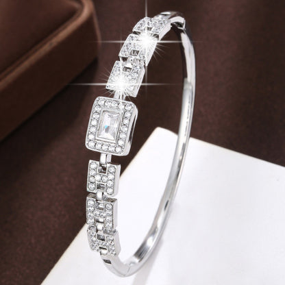 Simple Style Geometric Inlay Bangle In Copper With Zircon, Electroplated Gold Plating Process