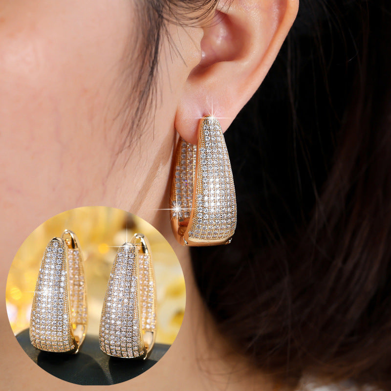 U Shape Earrings For Women In Gold Featuring Copper Ear Pins And Zircon Inlay Material
