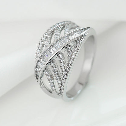 Luxurious Geometric Rings For Women With Electroplated Copper And Zircon Inlay Featuring Bezel Setting