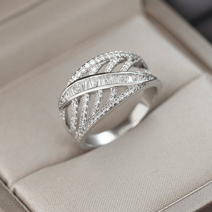 Luxurious Geometric Rings For Women With Electroplated Copper And Zircon Inlay Featuring Bezel Setting