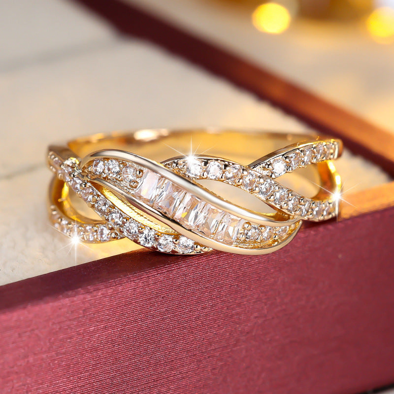 Women’s Copper Twist Pattern Lines Ring With Zircon Inlay In Gold