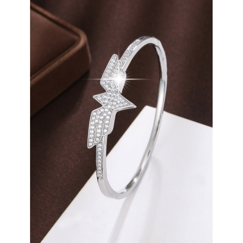 Exaggerated Bird Inlay Bangle In Copper With Zircon Electroplated Gold Plating Process