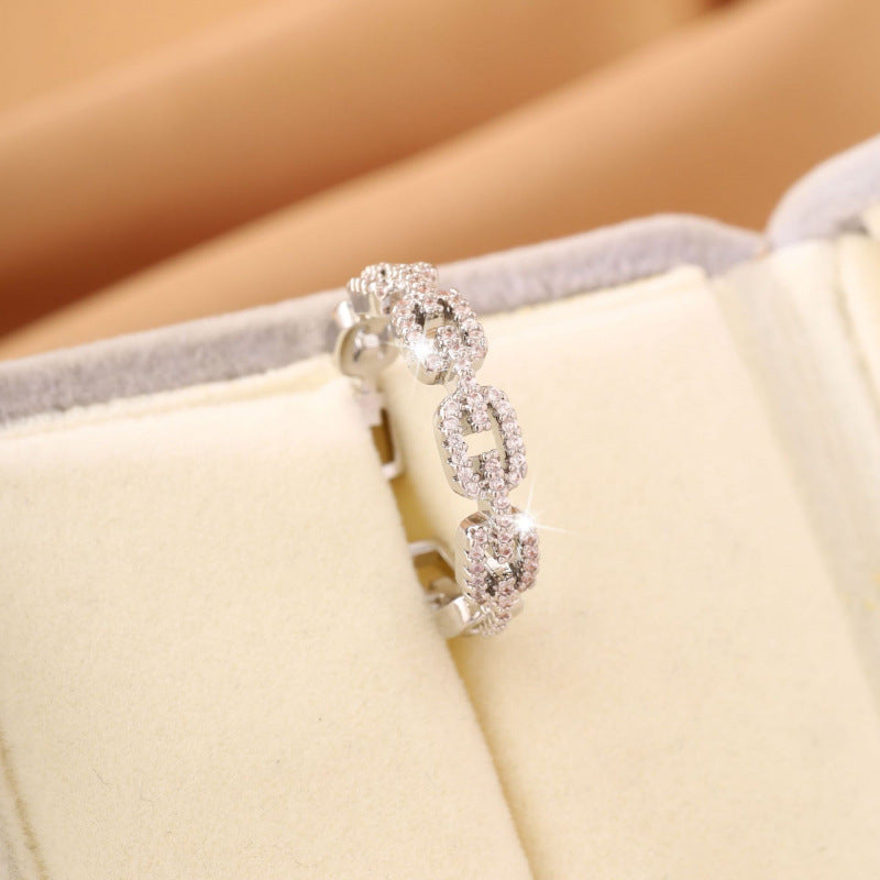Unisex Letter Pattern Ring In Electroplated Copper With Zircon Inlay, Ideal For Summer Wear
