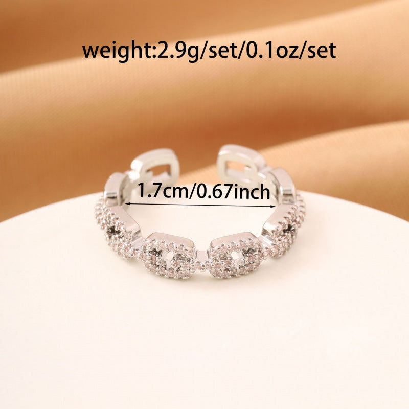 Unisex Letter Pattern Ring In Electroplated Copper With Zircon Inlay, Ideal For Summer Wear