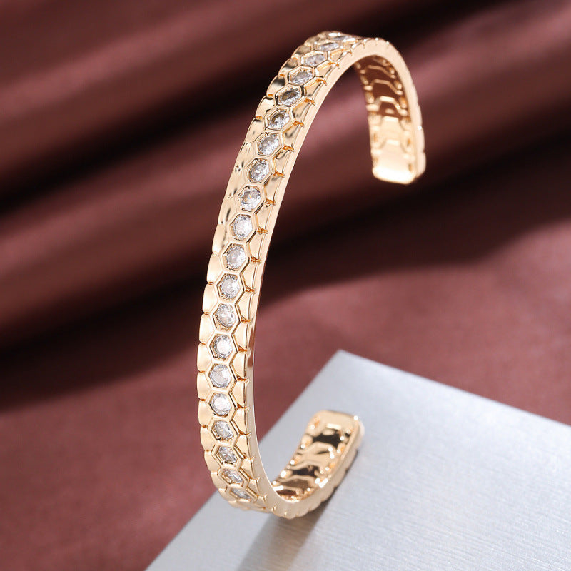 Honeycomb Simple Style Bangle For Women In Copper With Electroplated Gold Plating And Zircon Inlay