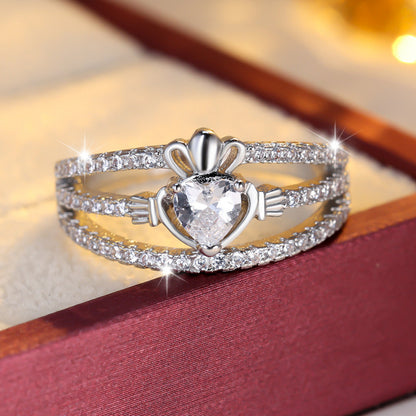 Heart Shape Copper Ring For Women With Zircon Inlay In Gold, Perfect For Wedding Occasions