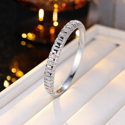 Simple Style Women’s Copper Bangle With Zircon Inlay Featuring Electroplated Gold Plating Process