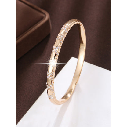 Simple Style Geometric Bangle In Copper With Golden Electroplated Finish And Zircon Inlay
