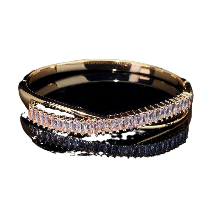 Simple Style Curve Copper Bangle With Zirconia Inlay For Women
