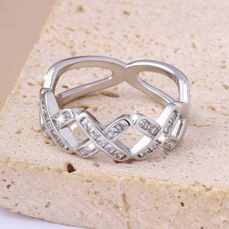 Crossover Ring For Women In Electroplated Copper With Zircon Inlay