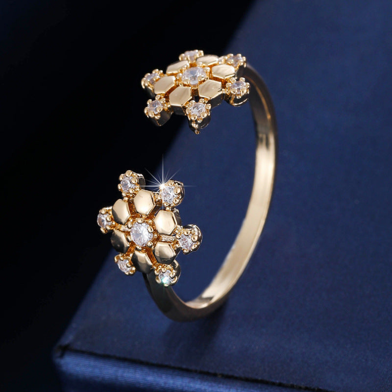 Women’s Snowflake Open Ring In Copper With Zircon Inlay, Gold Finish, Perfect For Daily Wear