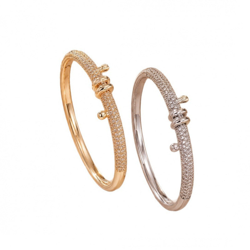Luxurious Star Pattern Copper Bangle With Zircon Inlay In Gold