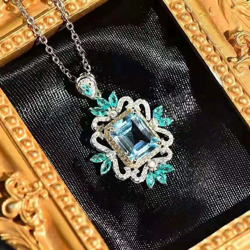 Blue Flowers Pendant Necklace For Women In Copper With Zircon Inlay And Cable Chain