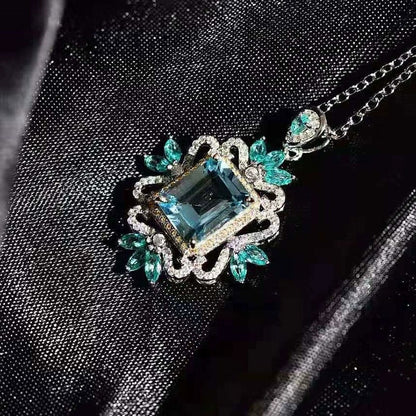 Blue Flowers Pendant Necklace For Women In Copper With Zircon Inlay And Cable Chain
