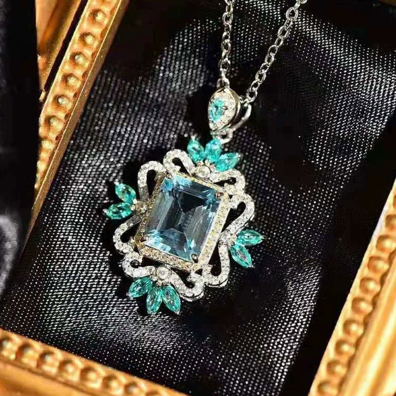 Blue Flowers Pendant Necklace For Women In Copper With Zircon Inlay And Cable Chain