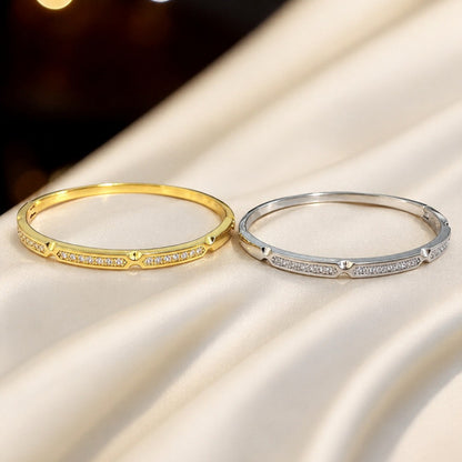 Simple Style Geometric Inlay Bangle For Women, Electroplated Copper With Zircon Inlay