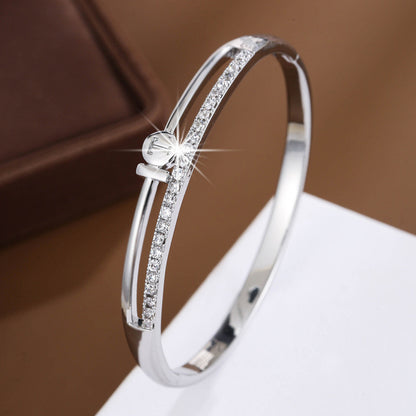 Round Gold Metal Bangle For Women With Zircon Inlay
