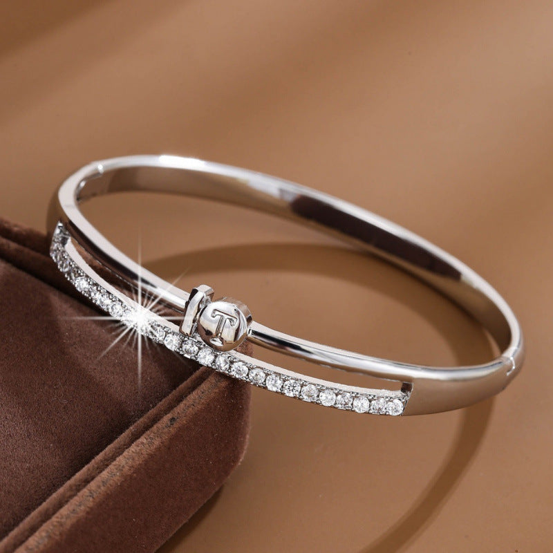 Round Gold Metal Bangle For Women With Zircon Inlay