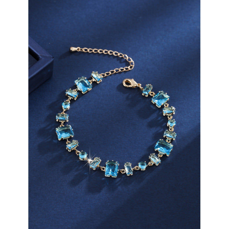 Luxurious Candy Copper Bracelet For Women With Blue Zircon Inlay