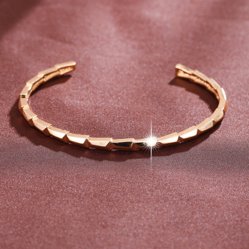 Women’s Electroplated Copper Bangle In Gold, 1 PCS Package