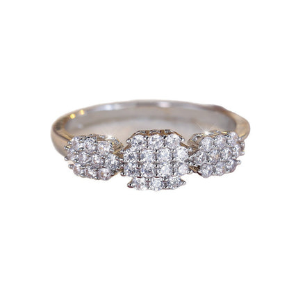 Luxurious Flowers Copper Ring For Women With Zircon Inlay In Gold