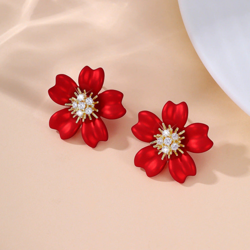 Elegant Red Flowers Stud Earrings For Women Featuring Copper Material