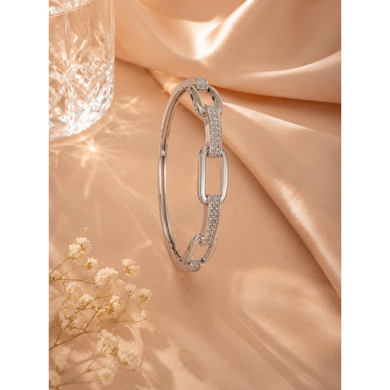 Simple Style Paper Clip Bangle In Copper With Zircon Inlay, Available In Gold Color