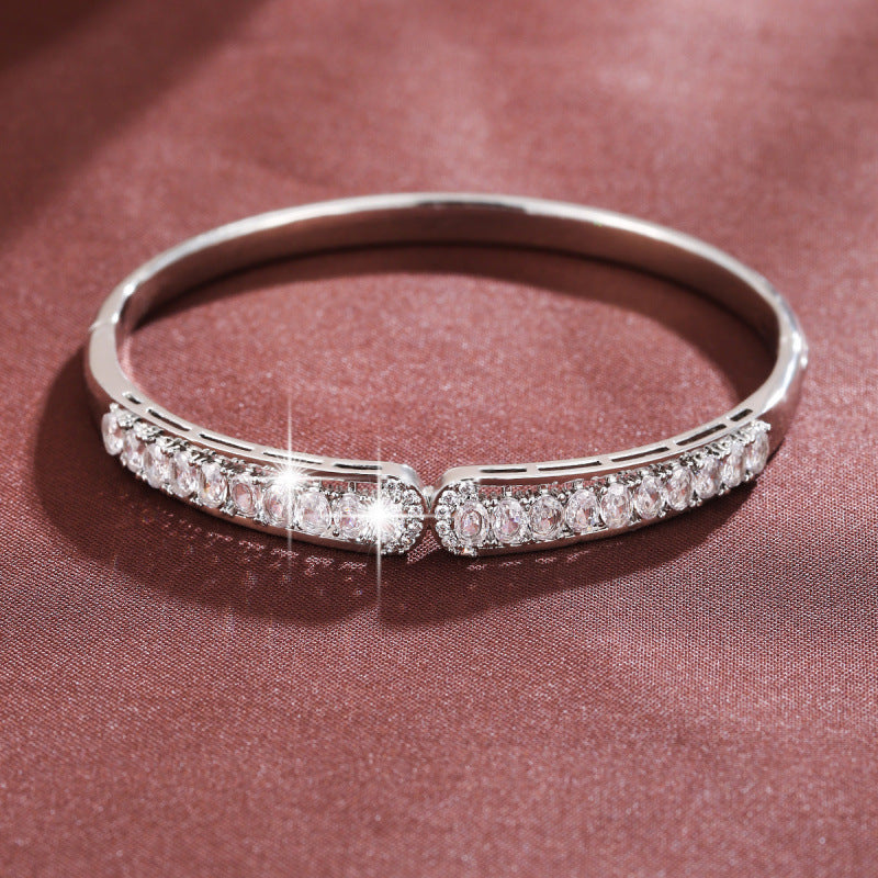 Simple Style Copper Bangle With Zircon Inlay In Gold Color