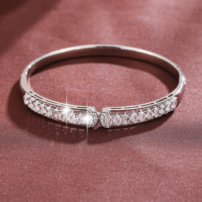 Simple Style Copper Bangle With Zircon Inlay In Gold Color