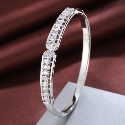 Simple Style Copper Bangle With Zircon Inlay In Gold Color