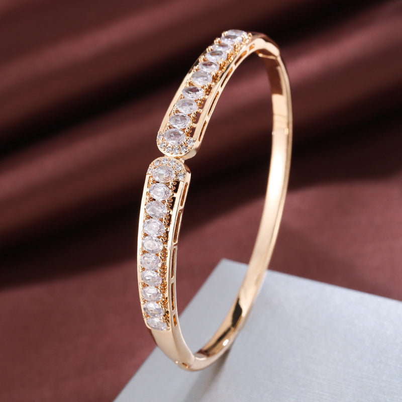 Simple Style Copper Bangle With Zircon Inlay In Gold Color