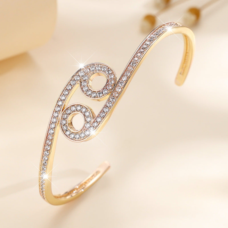 Women’s Copper Bangle With Zircon Inlay And Electroplated Gold Plating
