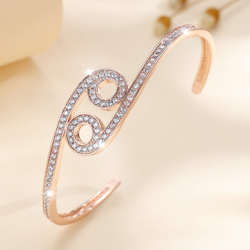 Women’s Copper Bangle With Zircon Inlay And Electroplated Gold Plating